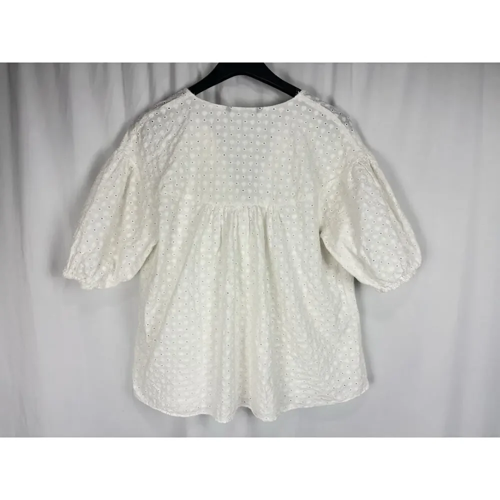 Zara Women 100% Cotton Embroidered Eyelet Off White V-neck Popover Size M